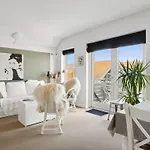 Reimer - 10m From The Sea By Interhome *