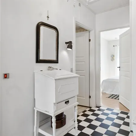 Apartment Reimer - 10m From The Sea By Interhome *